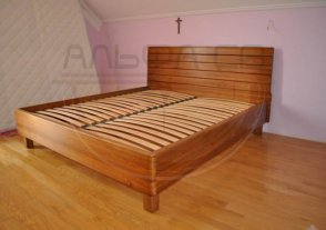 Кровать из дерева на заказ К-021 в спальню фото