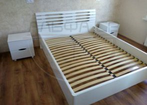 Кровать из дерева на заказ К-015 в спальню фото